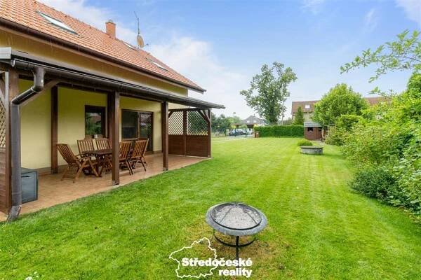 Prodej RD 4+kk/terasa, pozemek 703m2, novostavba 2009, Kovanice, Nymburk | Středočeské reality 