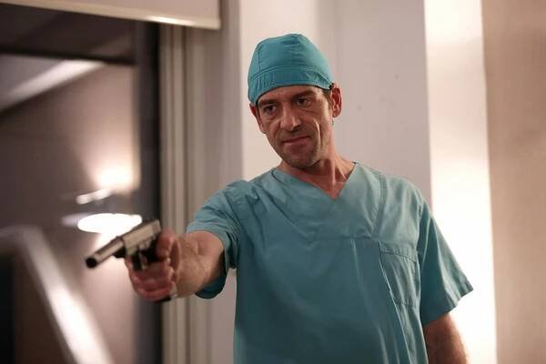 Hudutsuz Sevda - Episode 18 - Z filmu - Cemal Hünal