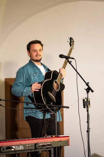 Byl to zážitek pro všechny generace. Fanoušci Michala Horáka si užili koncert pro charitu - Kutnohorské listy
