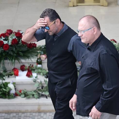 Pohřeb Františka Kollmana (†76): S „Havlovým samurajem“ se přišli rozloučit Vetchý či Osička