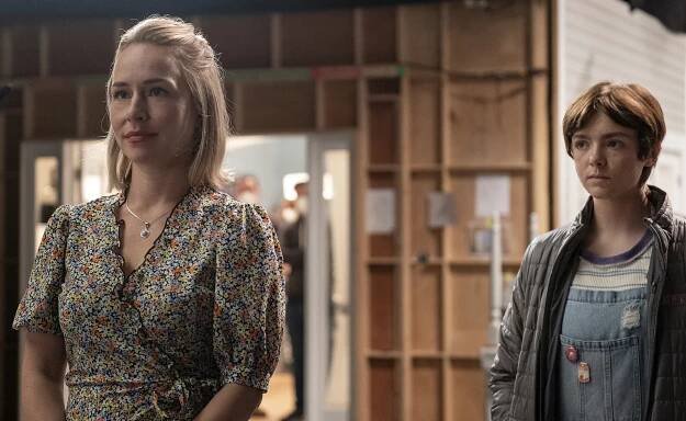 Sarah Goldberg, Elsie Fisher - Barry - Odpouštím Jeffovi - Z filmu