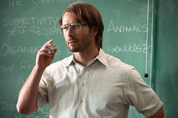 Glen Powell is 'zooming in' to college classes while filming 'The Running Man'
