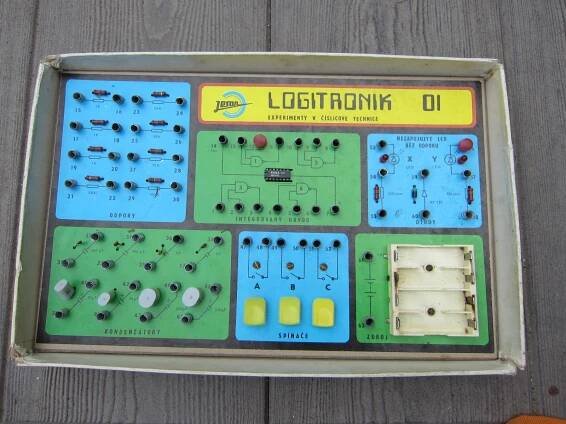 Stavebnice elektronická ZESAN LOGITRONIK 01 /neúplná krabička - Starožitnosti a umění