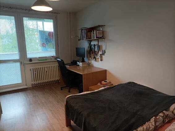 Pronájem zařízeného bytu 3+1, 75 m2, s balkónem na ul. Varšavské náměstí, Olomouc