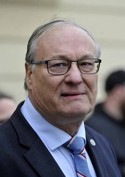 Poslanec ODS, neurochirurg Ventruba zemřel. Podlehl nemoci covid-19