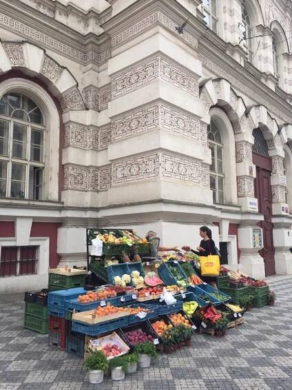 PRAGA Y SU CULTURA GASTRONÓMICA - Tentaciones en la Mesa