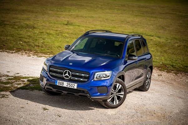 Nový nejlepší rodinný přítel: Kompaktní SUV od Mercedesu uveze až sedm pasažérů a má rozumnou cenu