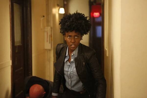 Dirk Gently's Holistic Detective Agency - Lost & Found - Z filmu - Jade Eshete