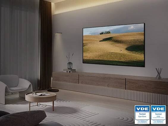77" Samsung QE77S85D