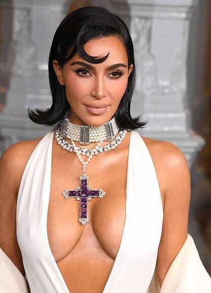 Kim Kardashian wearing Princess Diana's diamond necklace at 2024 LACMA Art+Film Gala