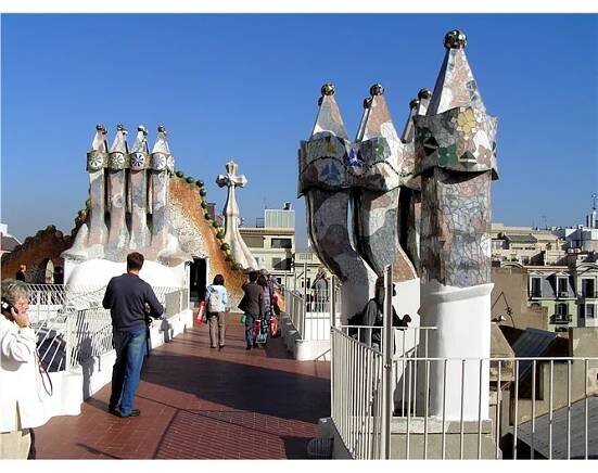 Barcelona, Montserrat a Girona s pobytem u moře 2025 - Španělsko - Barcelona - Casa Batlló, autor Antoni Gaudí, jedna z perel světové moderní architektury