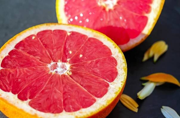 Grapefruit jako přírodní stimulant metabolismu: síla antioxidantů pro zdraví a vitalitu