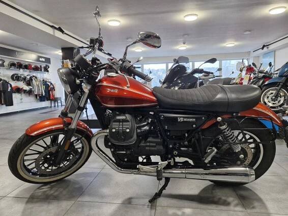 Moto Guzzi V9 Roamer
