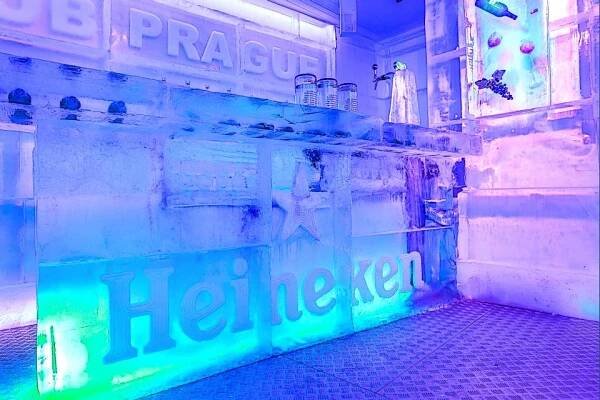 Unikátní Ice Pub slaví první narozeniny