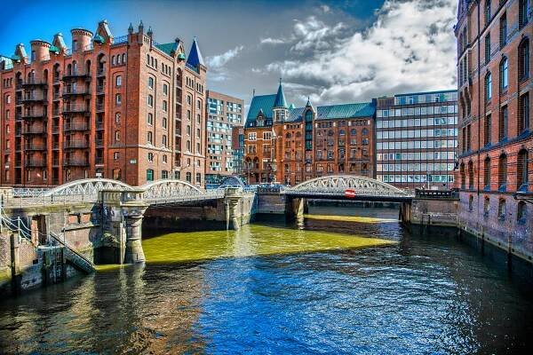Hamburg on a Budget: The 5 Best Free Things to Do - SANDEMANs NEW Europe