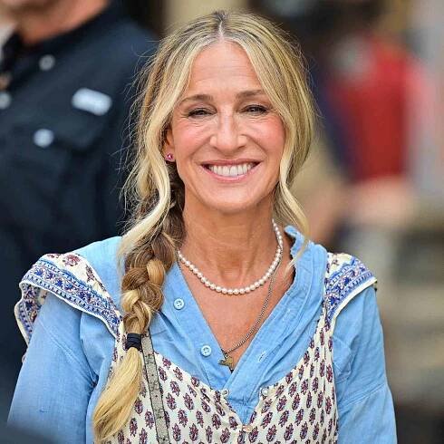 Sarah Jessica Parker with a messy braid on the set of 'And Just Like That' in New York City in 2021