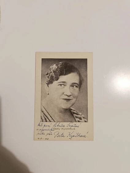 Betty Kysilková autogram, foto a podpis