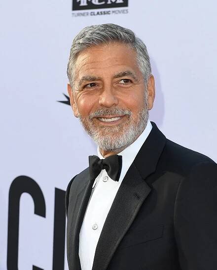 10 herců s nejvyššími příjmy: Alkoholový král George Clooney porazil všechny komiksové hrdiny