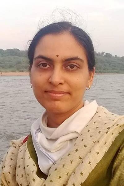 Damick Publications Popular Authors, Ojasi Sukhatankar - Teacher & Speaker on Bhagavad Gita & Sanskrit