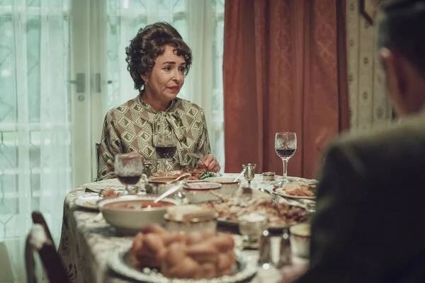 'One Life' actress Samantha Spiro to appear on stage in Holocaust play - Jewish News