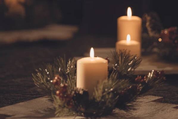 Adventní čas a symbolika vánočního věnce