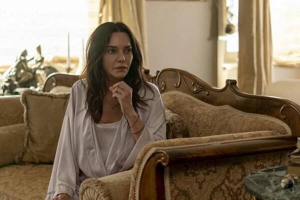 Hande Ataizi