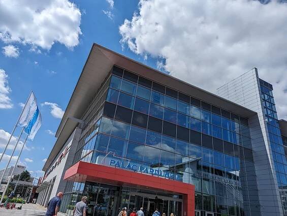Realitní obchod roku: Palác Pardubice se prodal za tři miliardy korun