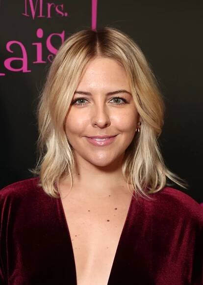 "The Marvelous Mrs. Maisel" Premiere at Village East Cinema in New York on November 13, 2017 - Heléne Yorke - Úžasná paní Maiselová - Z akcí