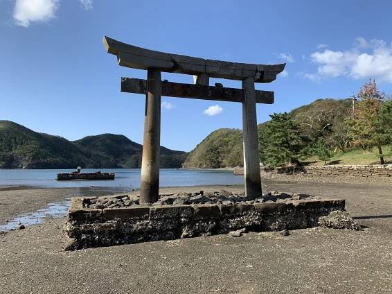 Hráči Ghost of Tsushima pomohli opravit škody na ostrově Cušima