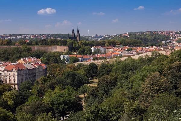 Objevte Nusle: Pražská čtvrť kombinující historii a modernitu