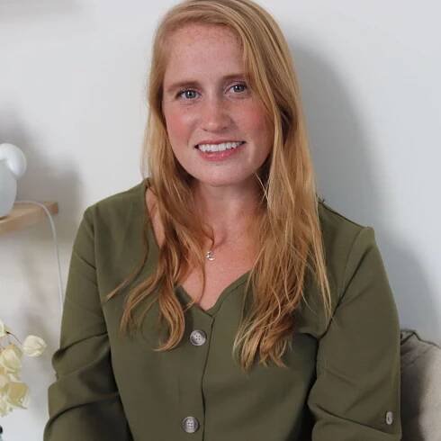 Emily Skinner Bio