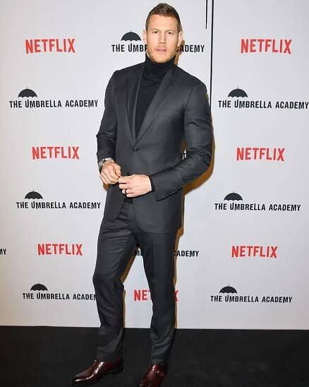 Tom Hopper Age, Wiki, Family, Education, Girlfriend, Wife 6