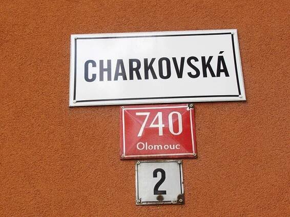 Soubor:Jilm v Charkovské ulici 04.jpg – Wikipedie