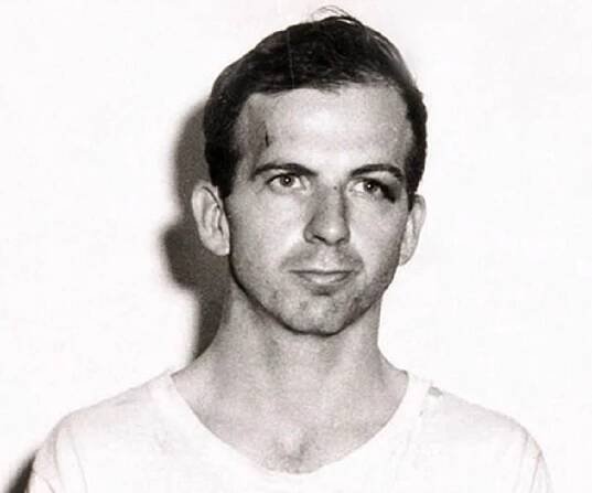 Lee Harvey Oswald Biography - Childhood, Life Achievements & Timeline