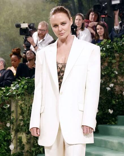 Stella McCartney attends the 2024 Costume Institute Benefit for "Sleeping Beauties: Reawakening Fashion" at The Metropolitan Museum of Art on May 06, 2024 in New York City.