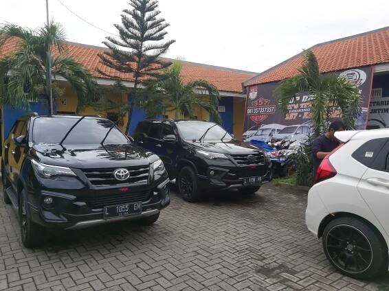 Rental mobil Toyota Fortuner di Surabaya | Rental Mobil di Surabaya| Sewa Mobil Surabaya