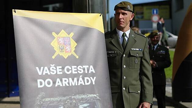 Armáda má nové náborové středisko v centru Liberce. (17. června 2025)