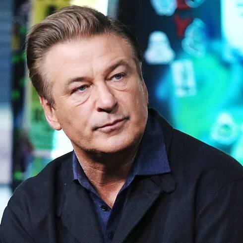 Alec Baldwin’s Parking Dispute Celebrates Its First Birthday With a New Lawsuit