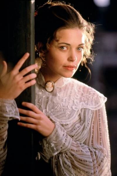 Amelia Heinle - Očistec - Promo