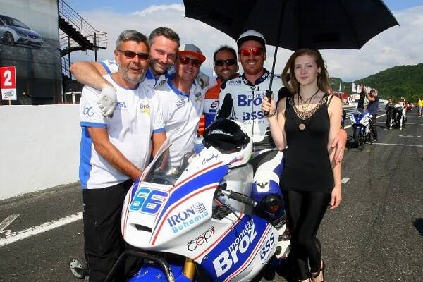 Jiří Brož na tandemu s Vláďou: Když zaklapneš plexi, tak už nikdo není kámoš | Moto