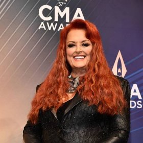 Wynonna Judd responds to concerned fans after CMA performance