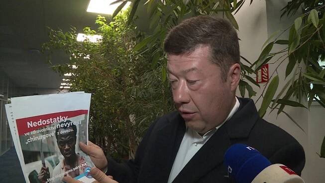 Výbor jednal o vydání Okamury policii. Jeho osud je zatím nejistý