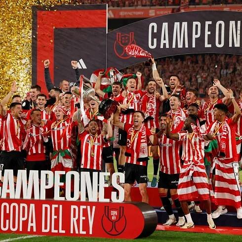 Watch: Athletic Bilbao celebrate Copa del Rey after 40-year trophy drought