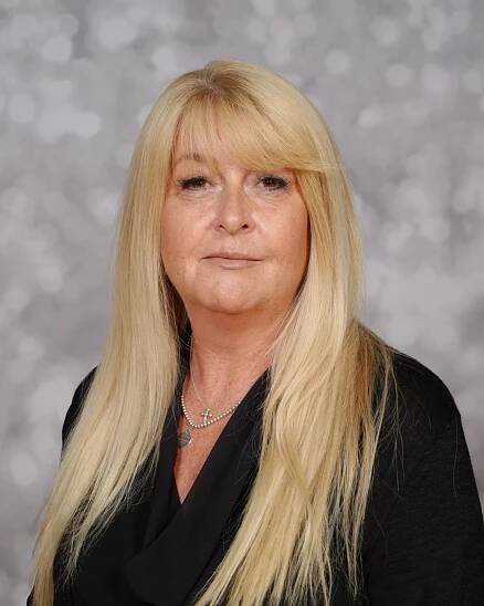 Meet the Staff - Oasis Academy Connaught