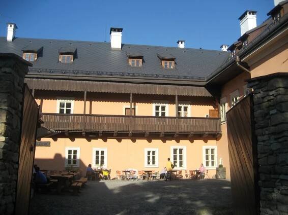 Zámek Zábřeh HOTEL & PIVOVAR - Ostrava-Zábřeh | Databáze domů s historií