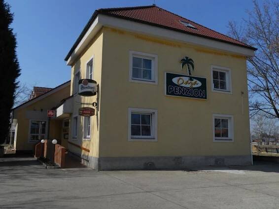 Penzion a restaurace Oáza, Štětí