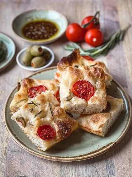 How to Make Sourdough Focaccia - Lemons + Anchovies