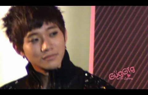 Profilový obrázek - [FANCAM] 100201 Lee Junho At Paragon Bangkok Thailand