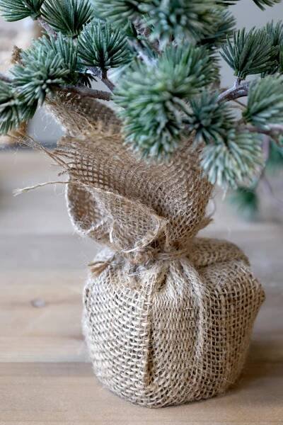 Umělý stromeček Cedar Snow 30 cm