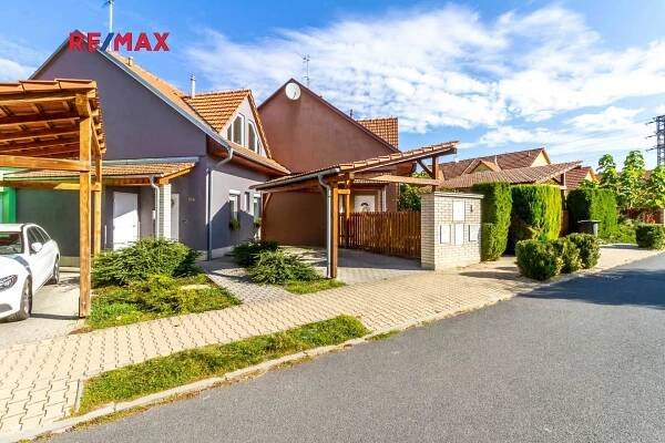 Prodej domu 120m2 - Nehvizdy - Iveta Hostašová